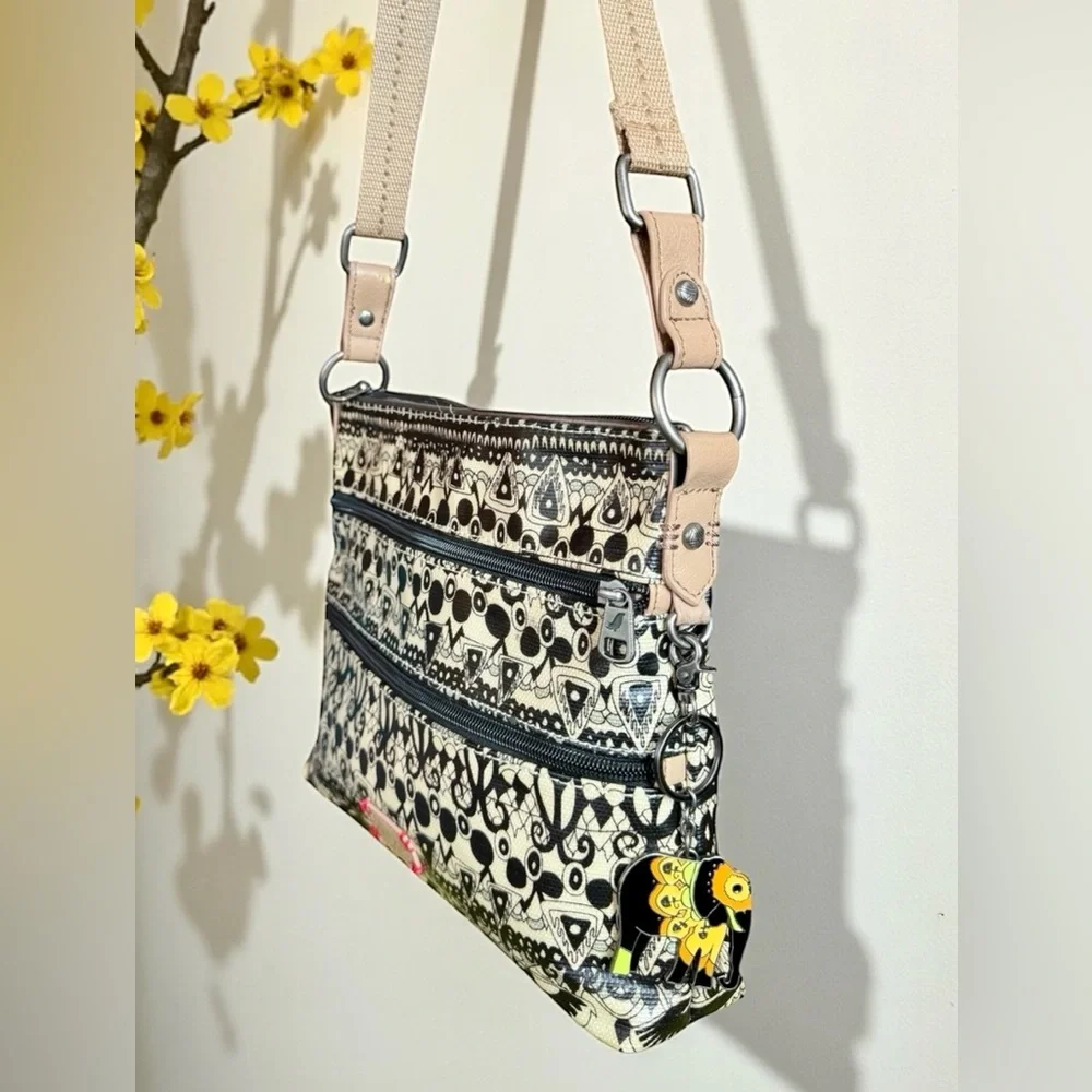 SAKROOTS Artist Circle Flat Crossbody Bag. - Picture 7 of 16